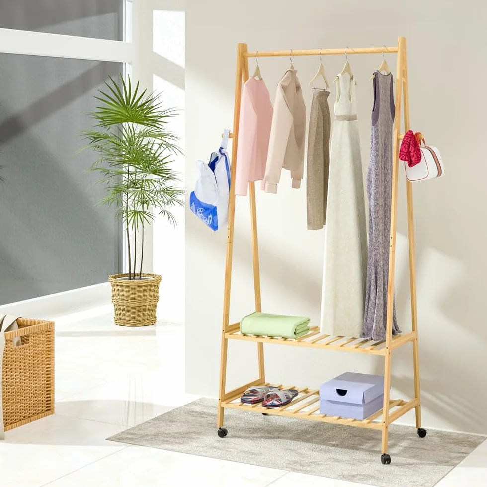 CASARIA® Perchero de Pie Ruedas 2 Estantes Burro Ropa Robusto 4 Ganchos Madera Bambú 155x70cm Dormitorio Pasillo Organizador Colgador Moderno Natural
