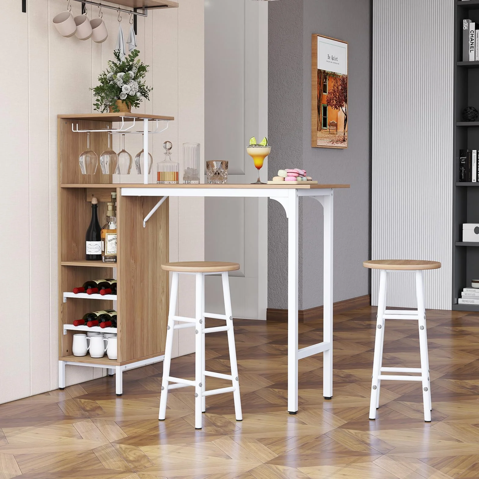 COSTWAY Juego de 3 Piezas Mesa y Sillas de Bar, Mesa y Taburetes Industriales con Soportes para Copas de Vino y Estantes para 6 Botellas de Vino, Juego de Mesa para Comedor Cocina (Natural)