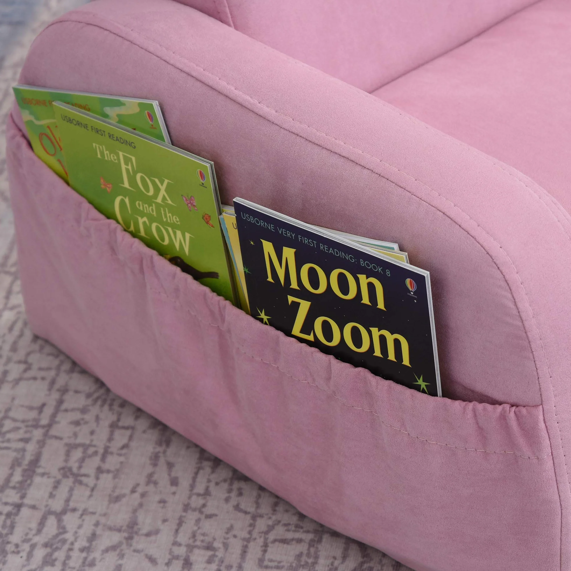 HOMCOM Sillón para Niños de 3 Años Sofá Transformable Diseño 2 en 1 Cama Infantil Plegable de 2 Posiciones con Reposabrazos Asiento Ancho Acolchado 47x45x38 cm Rosa