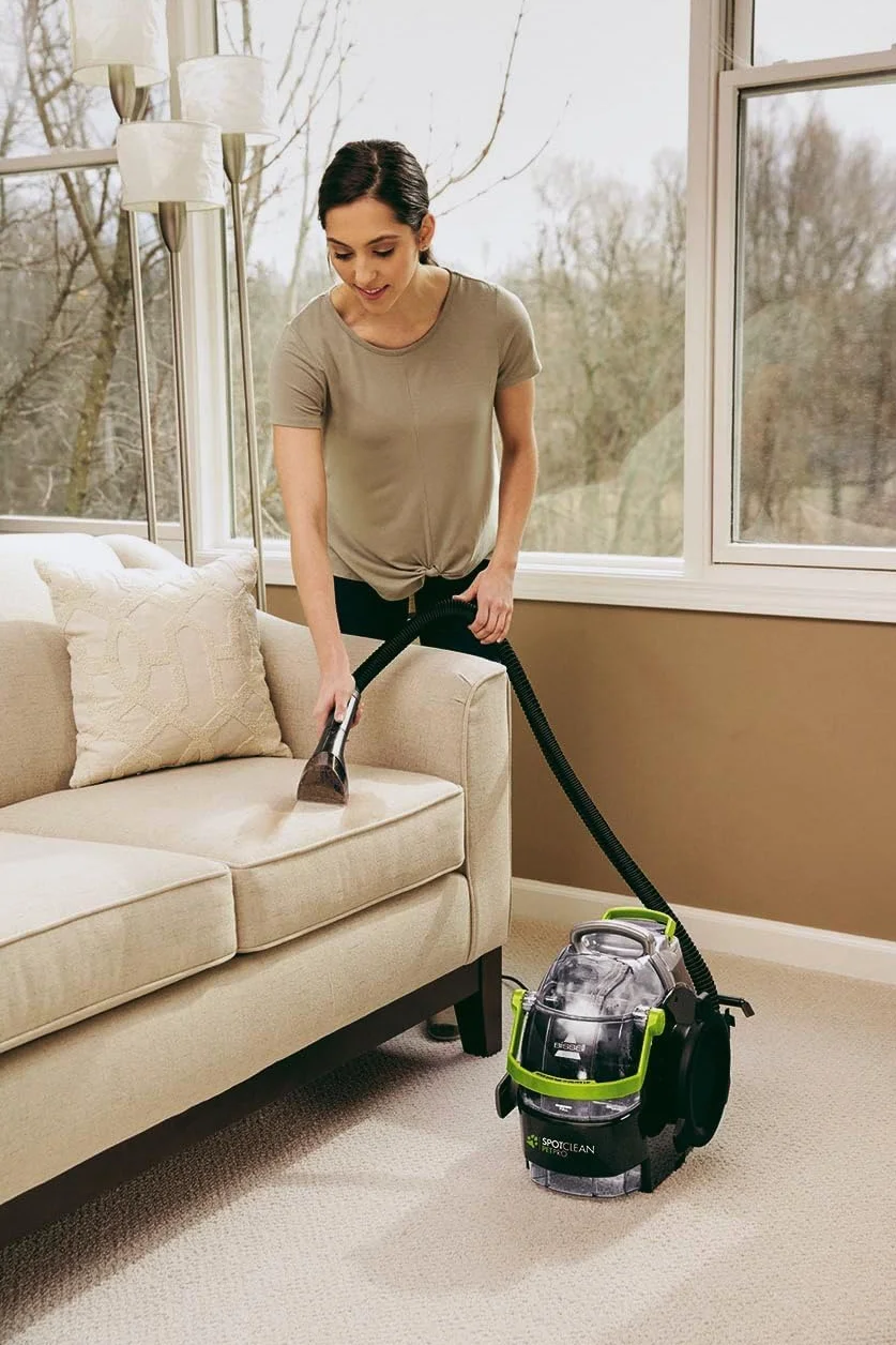 BISSELL SpotClean Pet Pro, Aspiradora de Agua Tapicería, Lava Aspiradora Ideal para Dueños de Mascotas, Limpiador de Liquidos para Alfombras, Tapicería, Sofá, Auto & Más, Motor Potente de 750W, 15585